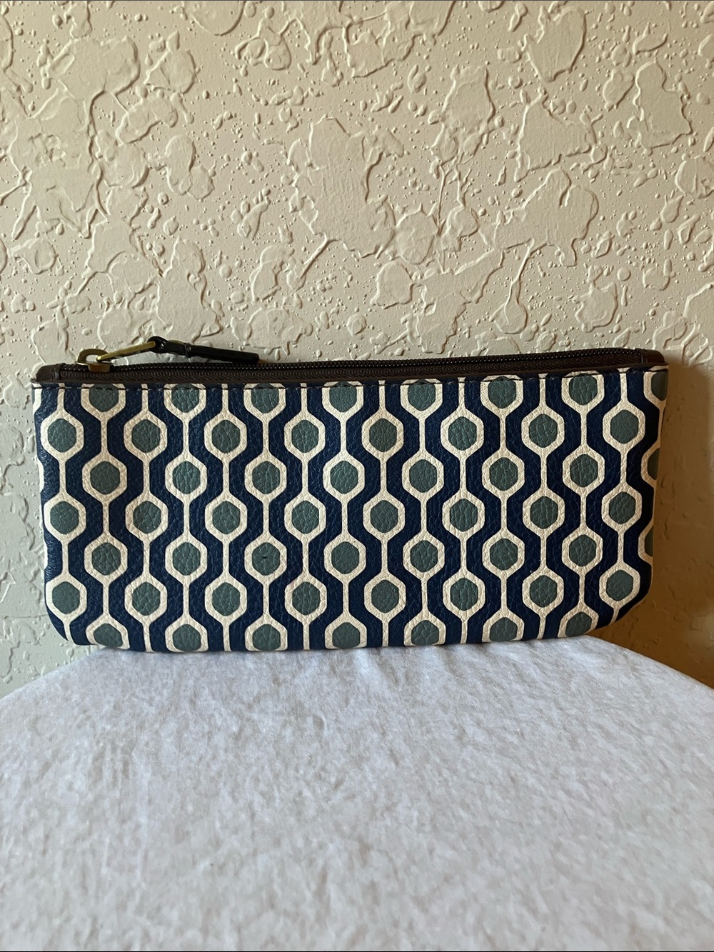 Fossil: Geometric Pattern Clutch/Wallet - Picture 6 of 10